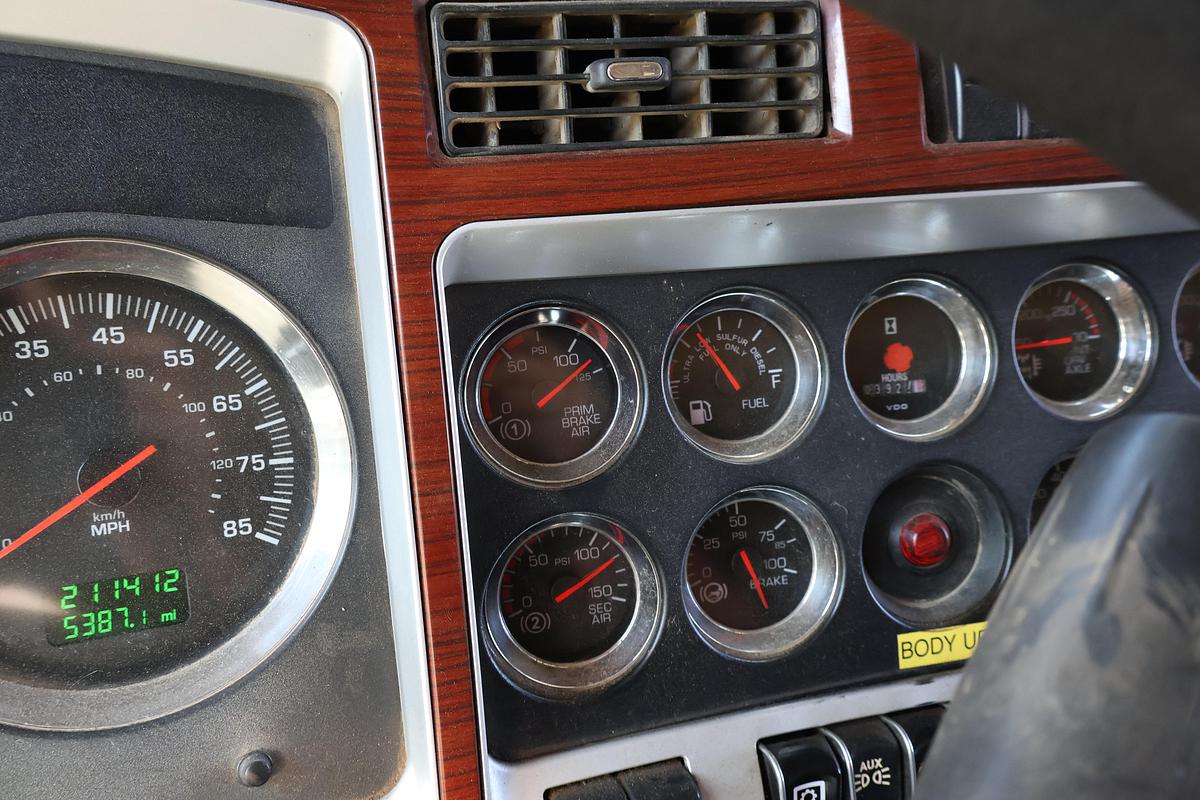 Used 2008 KENWORTH W900