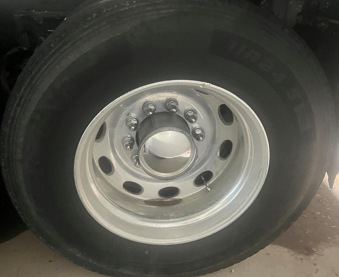 Used 2012 PETERBILT 388 Dump truck