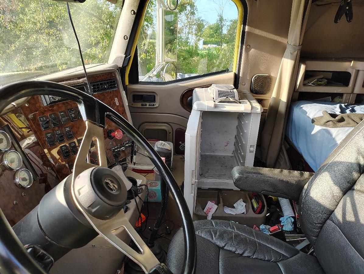 Used 2005 INTERNATIONAL 9900i