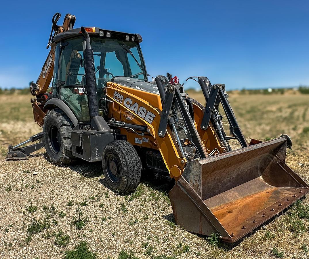 Used 2017 CASE 580 Super N