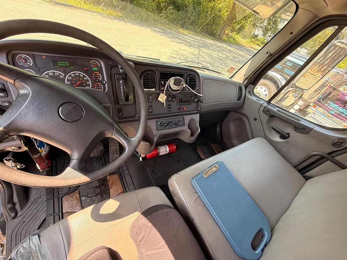 Used 2018 FREIGHTLINER M2 Rollback
