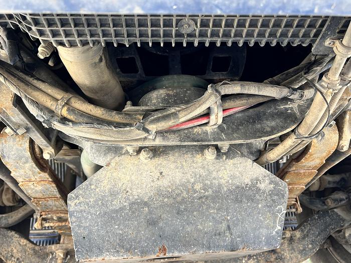 Used 2016 VOLVO VHD84B200