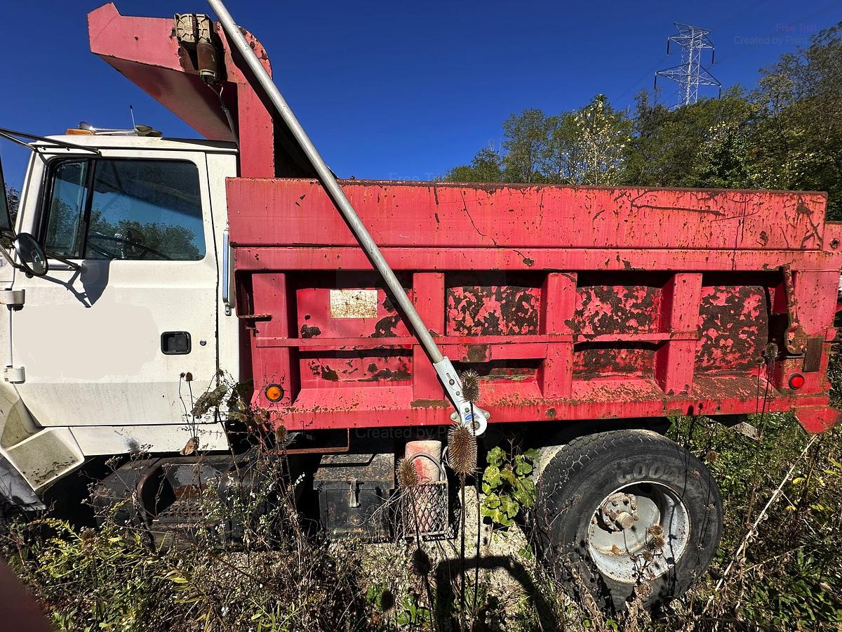 Used 1993 FORD L9000