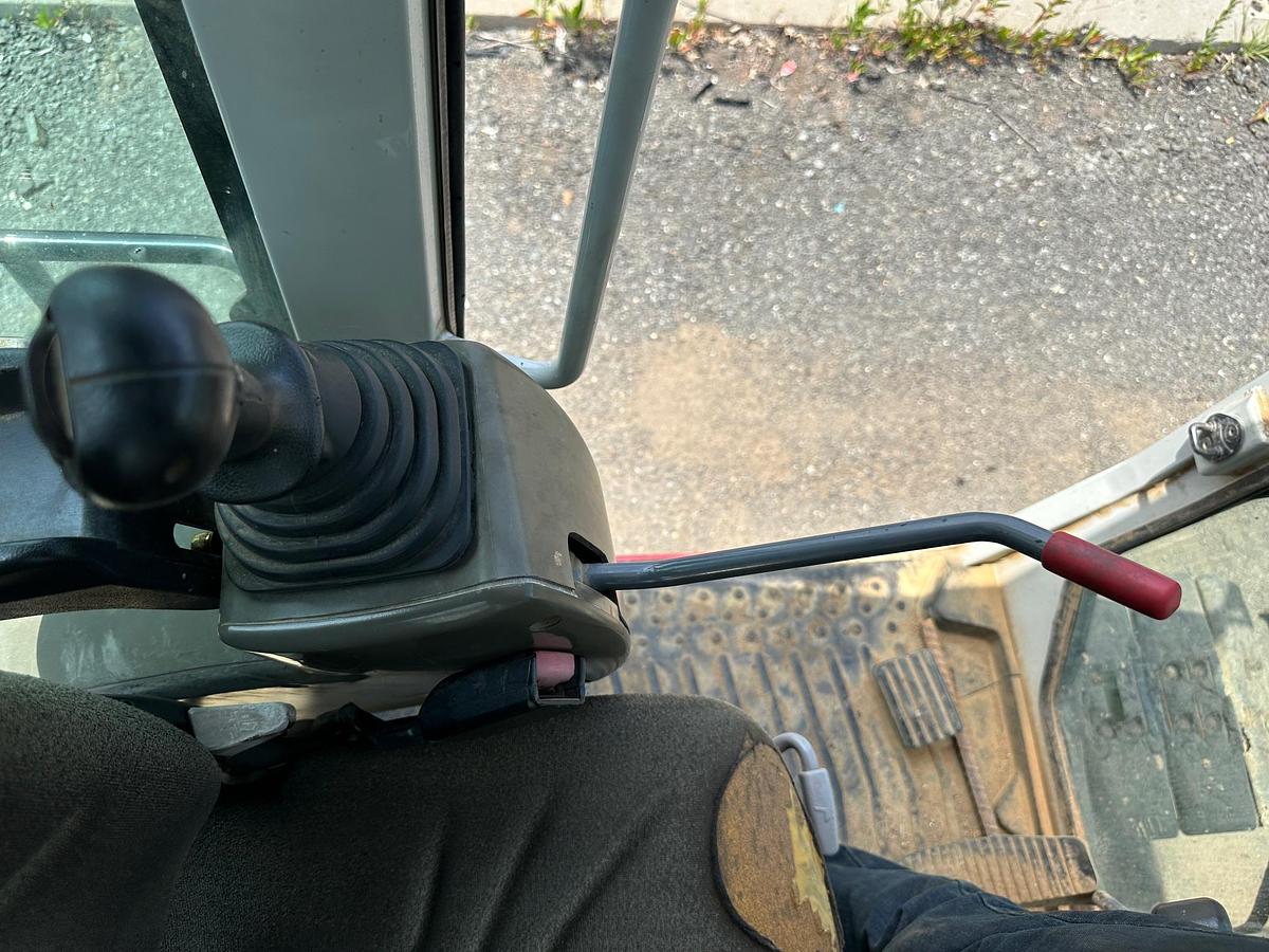 Used 2013 TAKEUCHI TB285