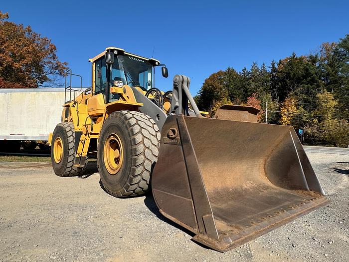 Used 2015 VOLVO L150H