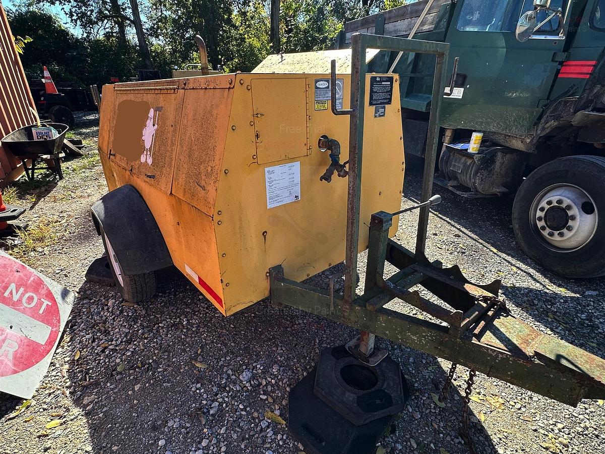 Used 1995 LEROI Q185JD-E