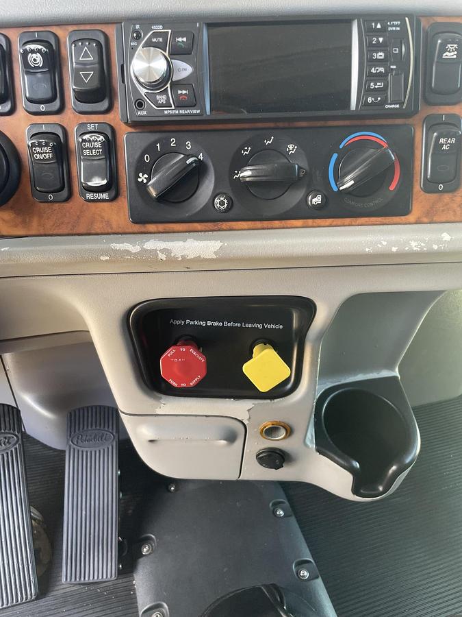 Used 2008 PETERBILT 388