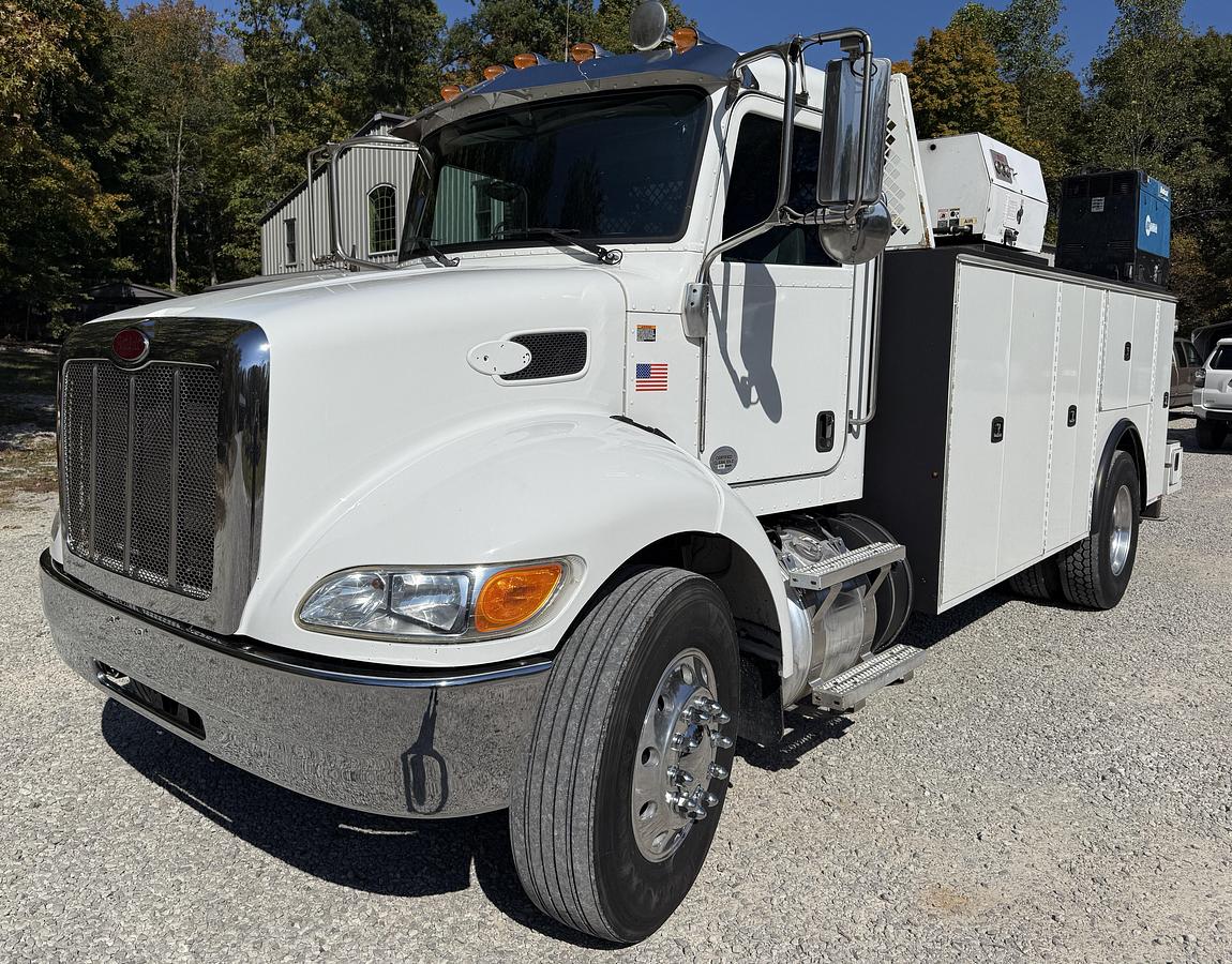 Used 2017 PETERBILT 337