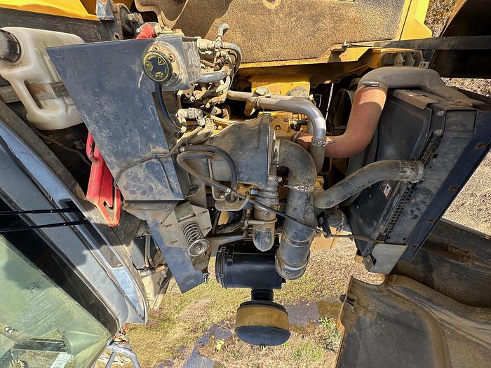 Used 2006 DEERE 300D