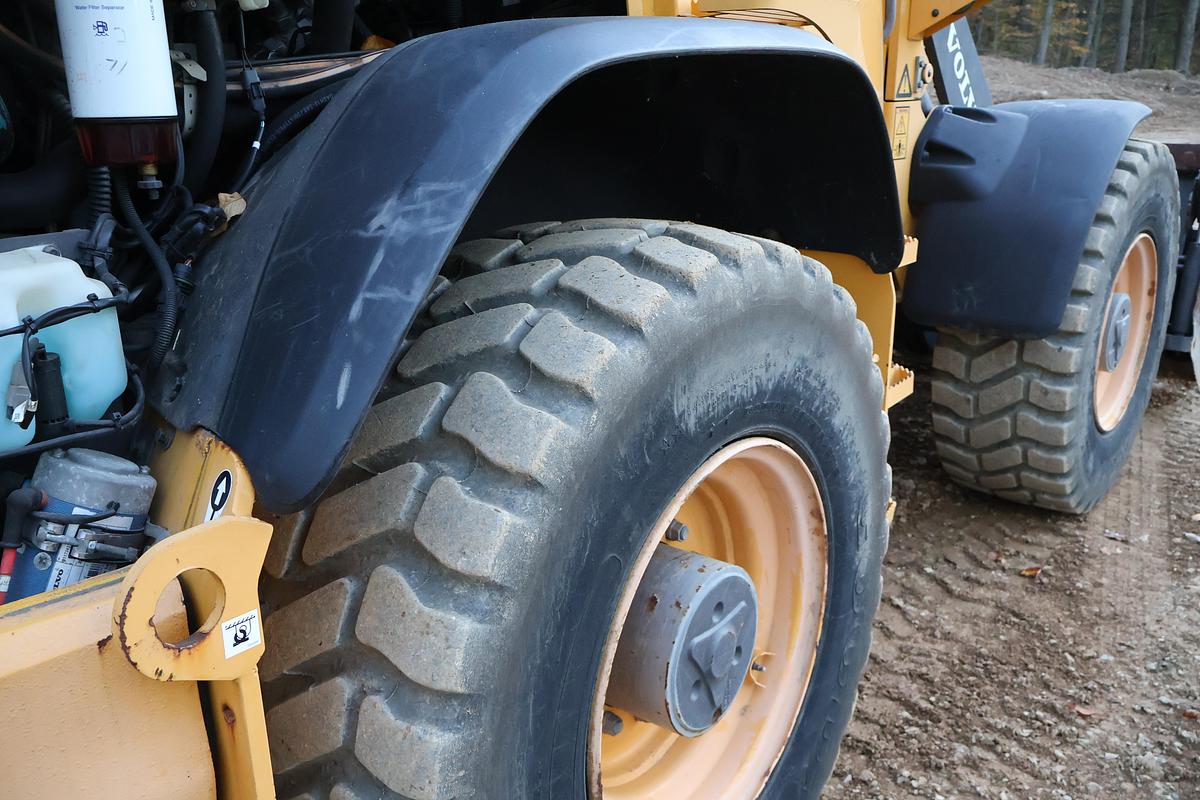 Used 2014 VOLVO L50G