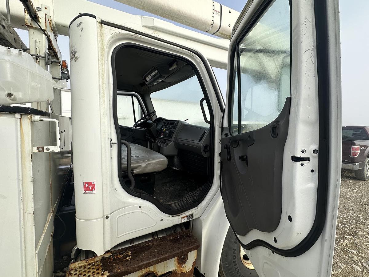 Used 2017 FREIGHTLINER M2 106