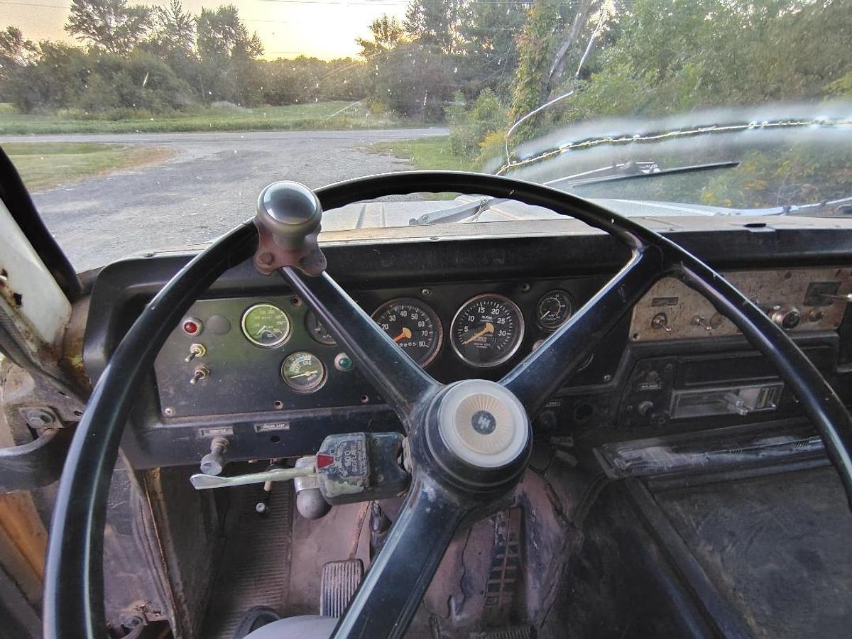 Used 1975 INTERNATIONAL 120