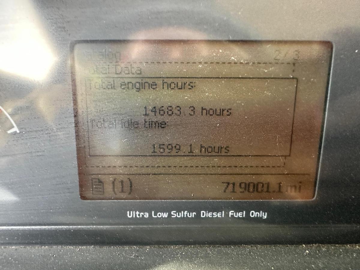 Used 2014 VOLVO VNM64T