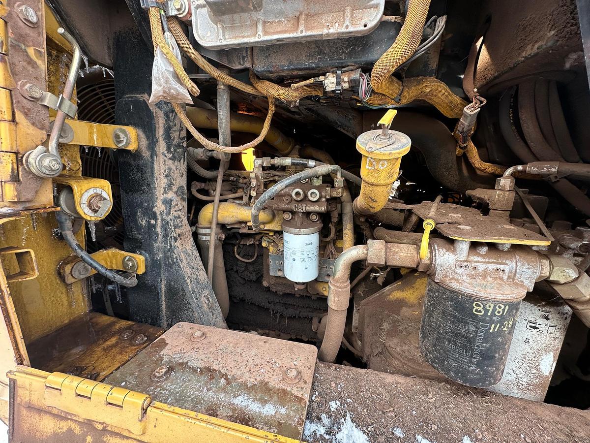 Used 2005 CATERPILLAR 963C