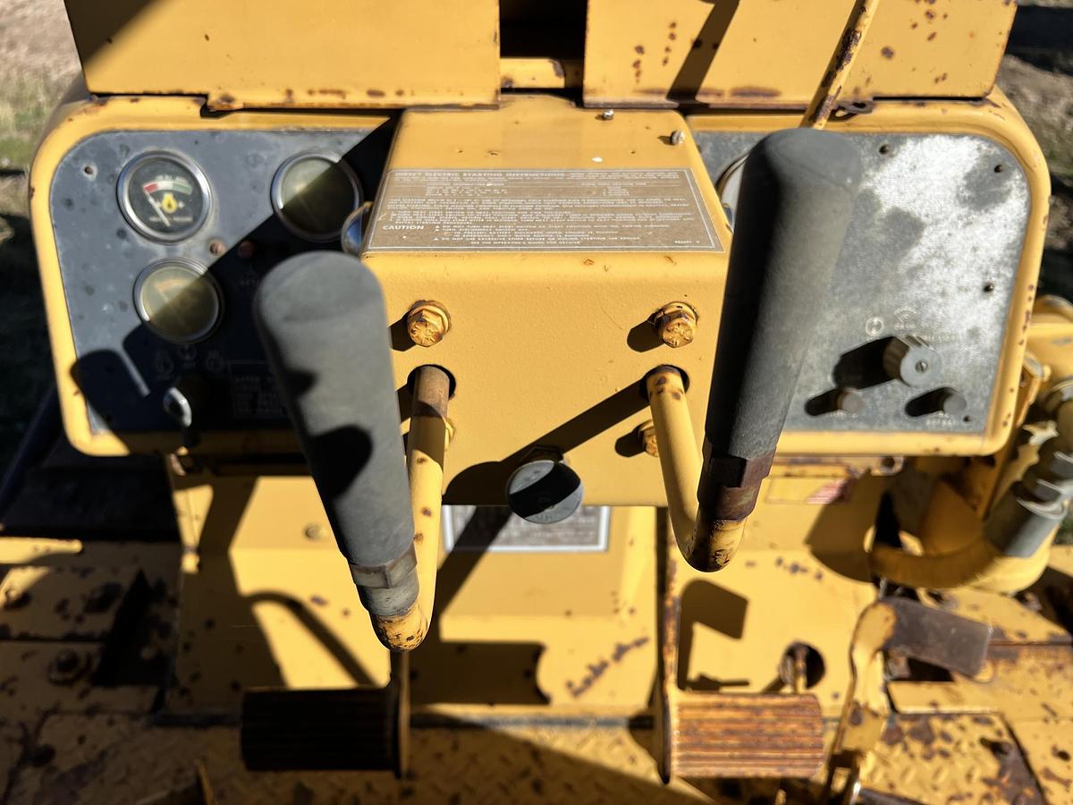 Used 1984 CATERPILLAR D4E