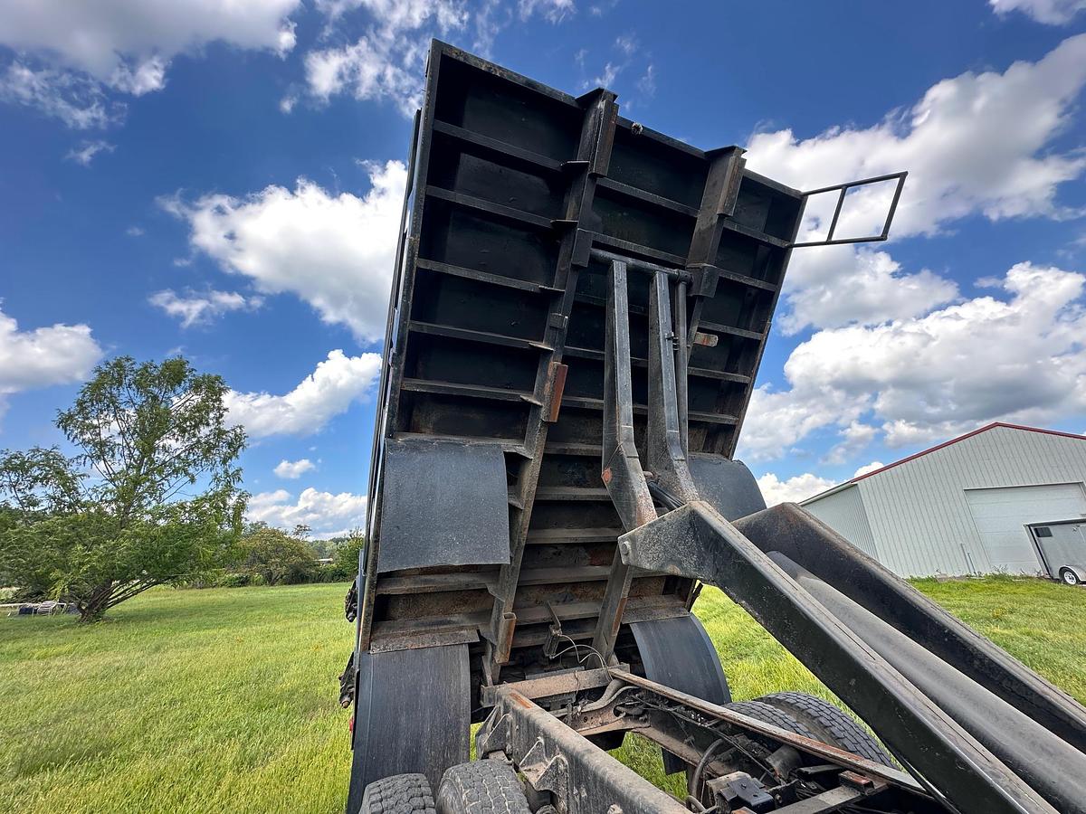 Used 2003 INTERNATIONAL 7500