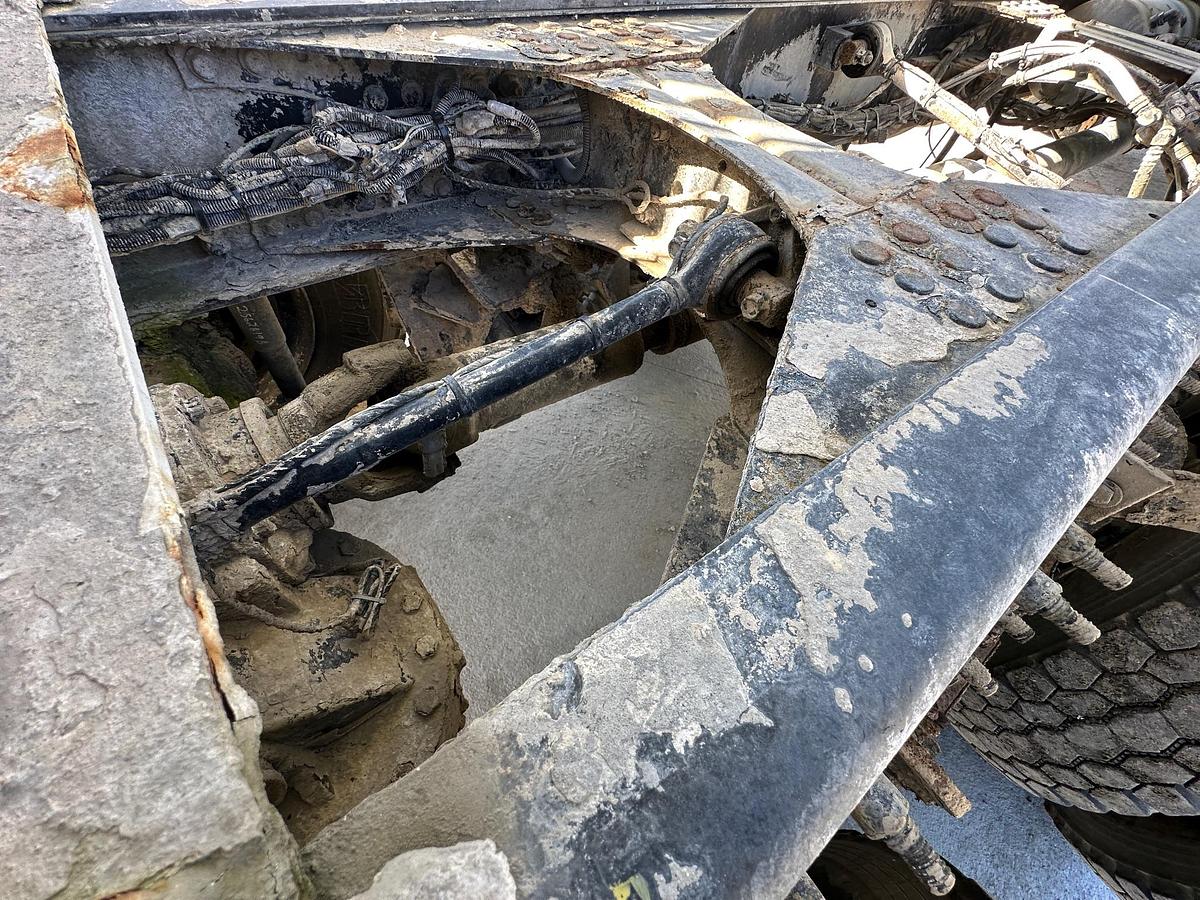 Used 2019 MACK GR64B