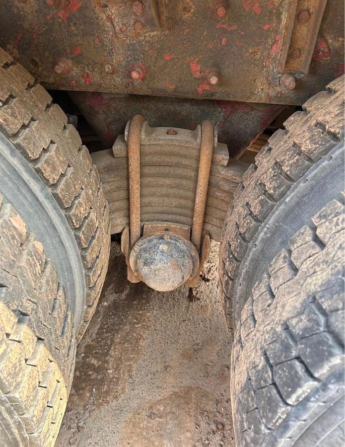 Used 2001 MACK RD688