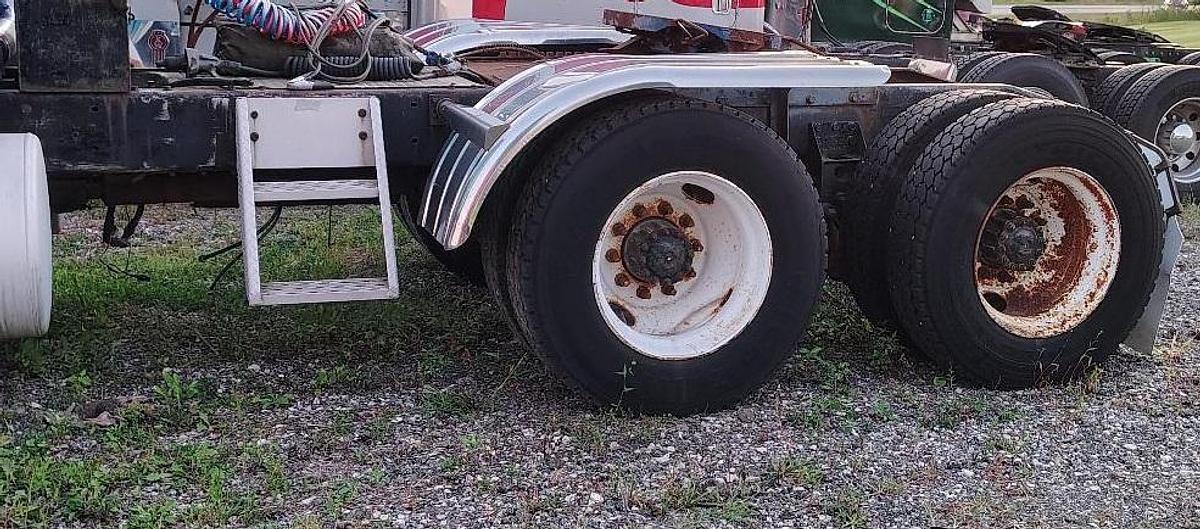 Used 1979 FREIGHTLINER