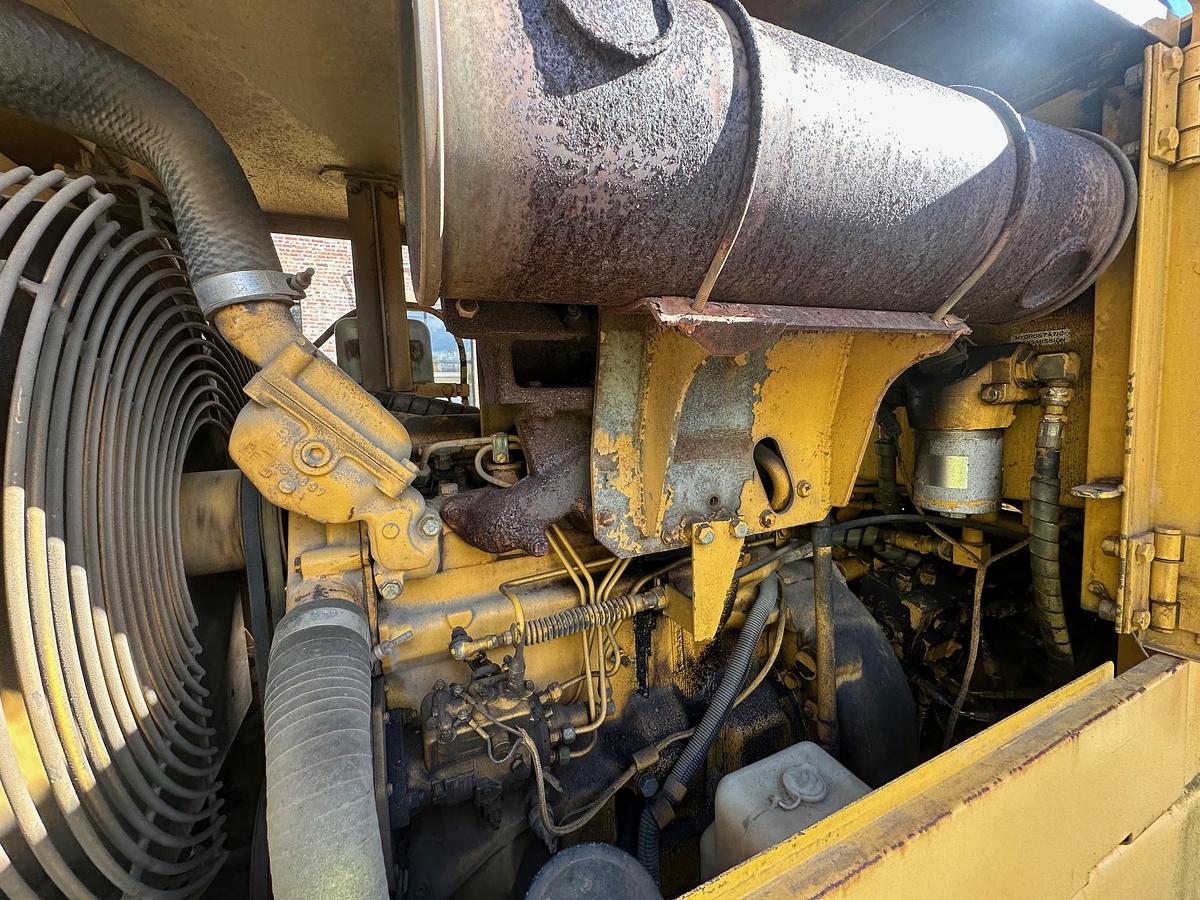Used 1994 DEERE 444E