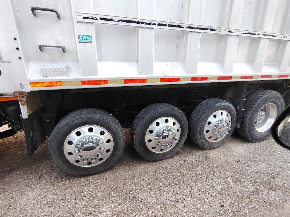 Used 1999 FREIGHTLINER 5-Axle
