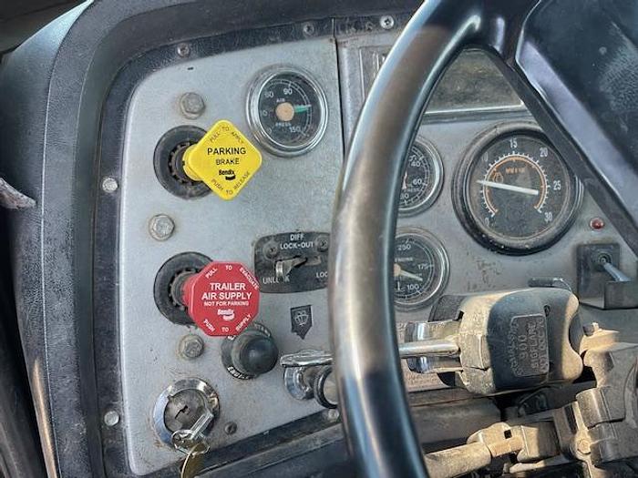 Used 1995 FORD AeroMax L-9000