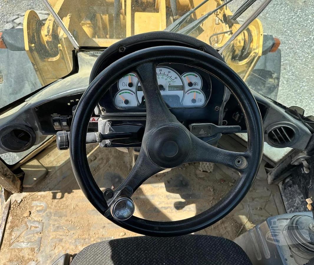Used 2006 CATERPILLAR 928G