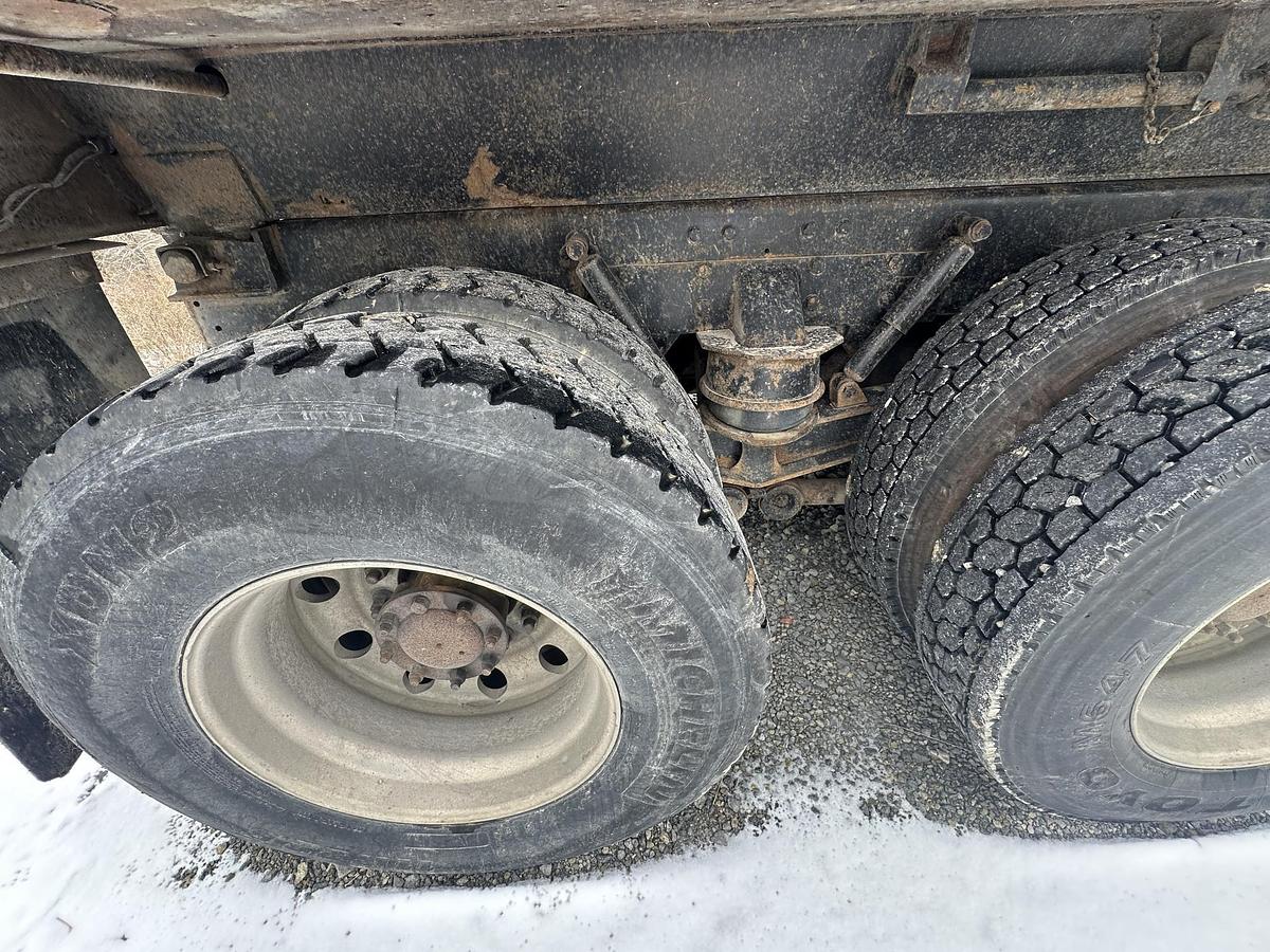 Used 2002 KENWORTH T800