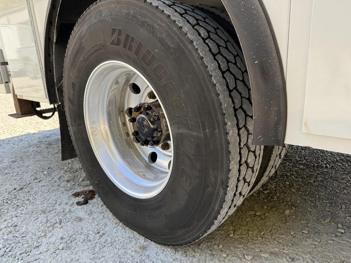 Used 2017 PETERBILT 337