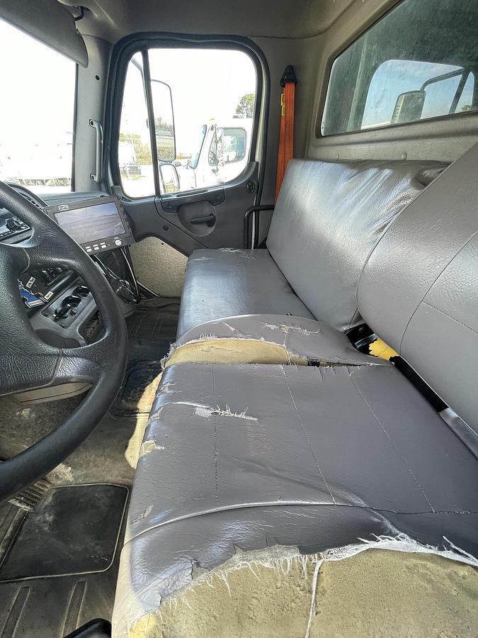 Used 2021 FREIGHTLINER M2 Refuse