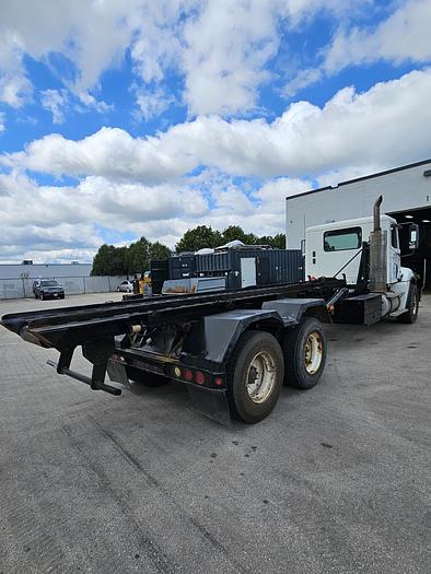 Used 2008 FREIGHTLINER Columbia