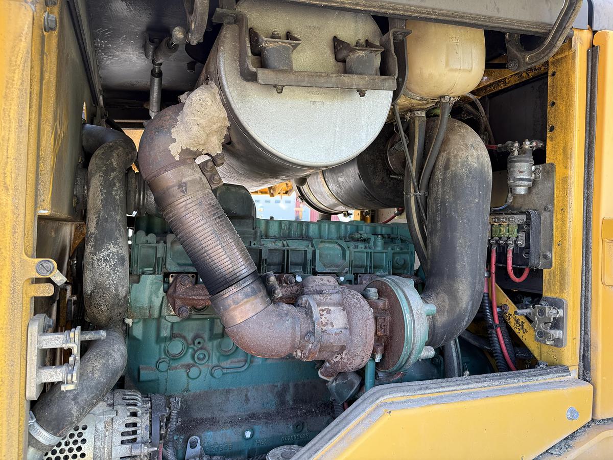 Used 2010 VOLVO L60F