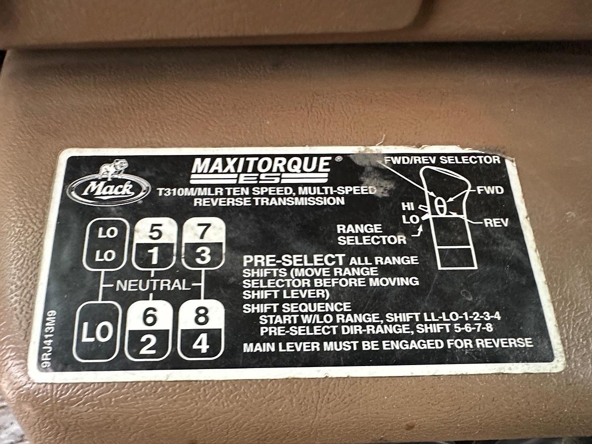 Used 2007 MACK CV713