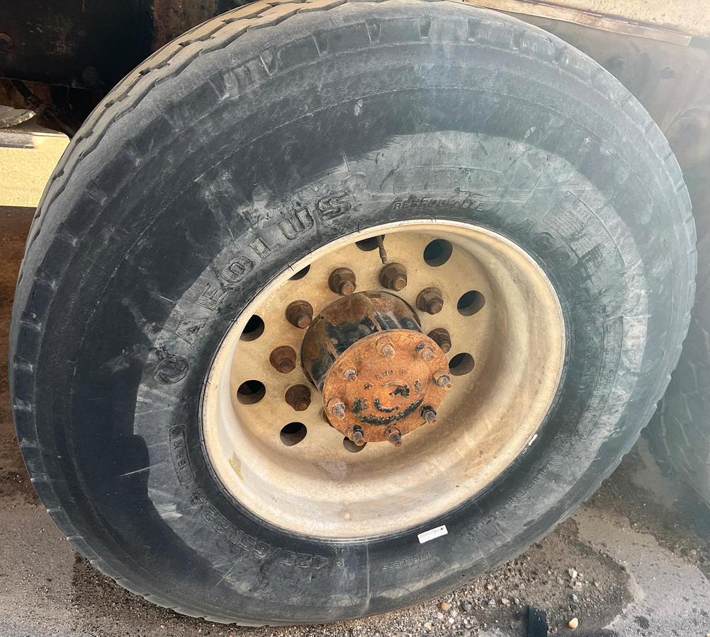 Used 2007 STERLING L7500 Water Truck