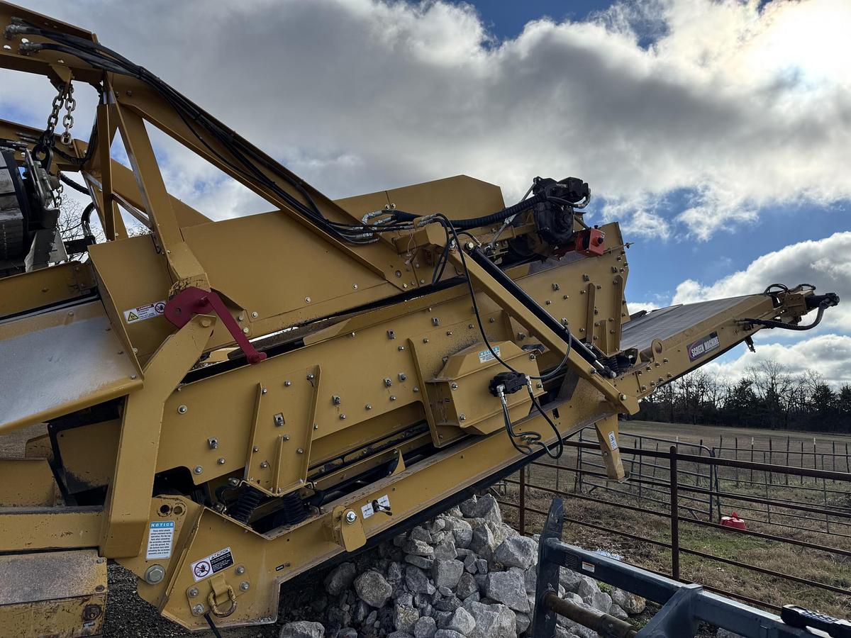 Used 2023 SCREEN MACHINE 4043 TR