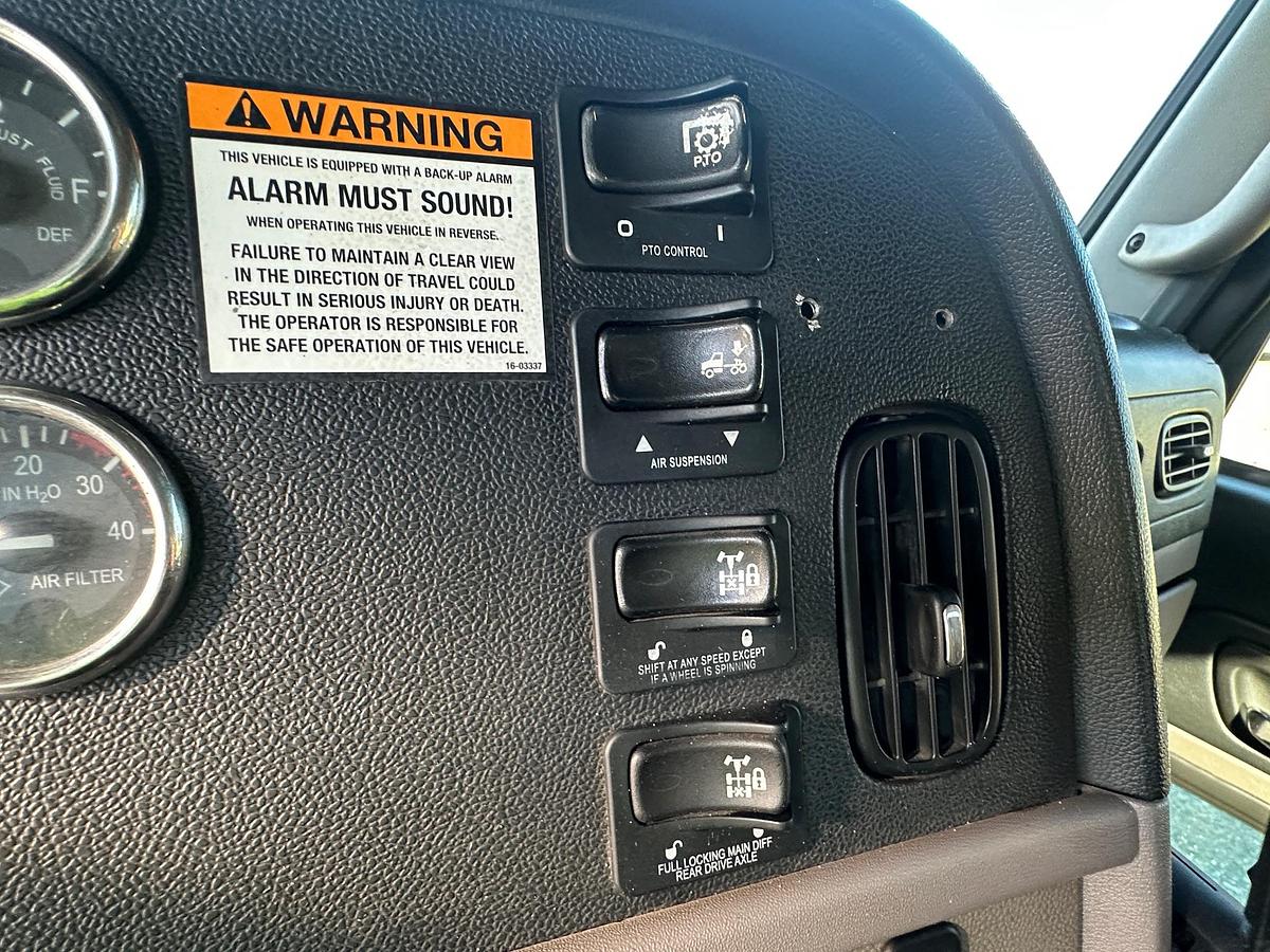 Used 2016 PETERBILT 367