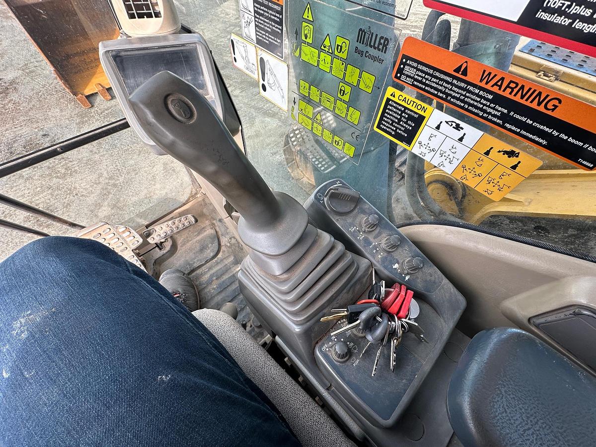 Used 2009 DEERE 450D LC