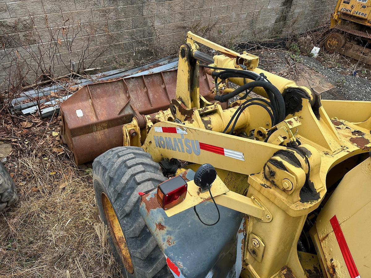 Used 2002 KOMATSU WA250-3