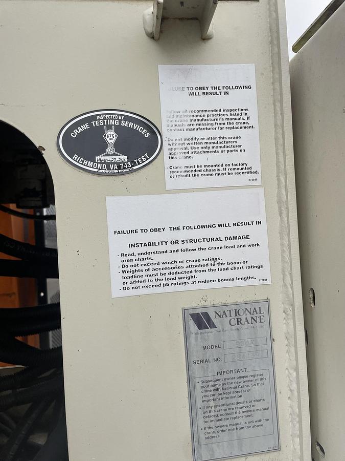 Used 2008 PETERBILT 365 Crane