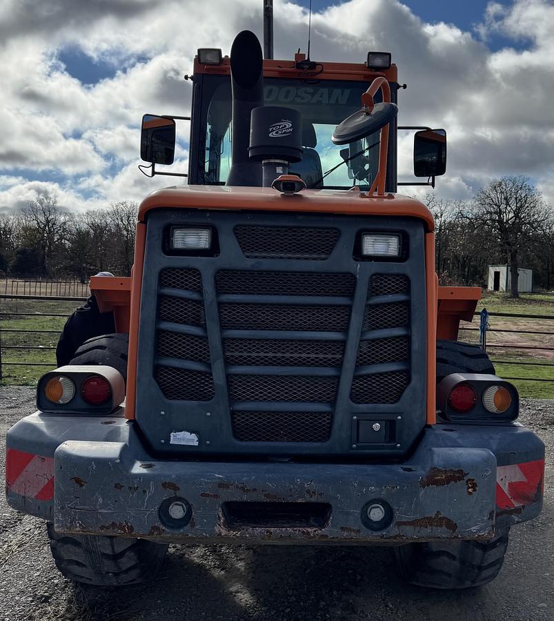 Used 2018 DOOSAN DL 220