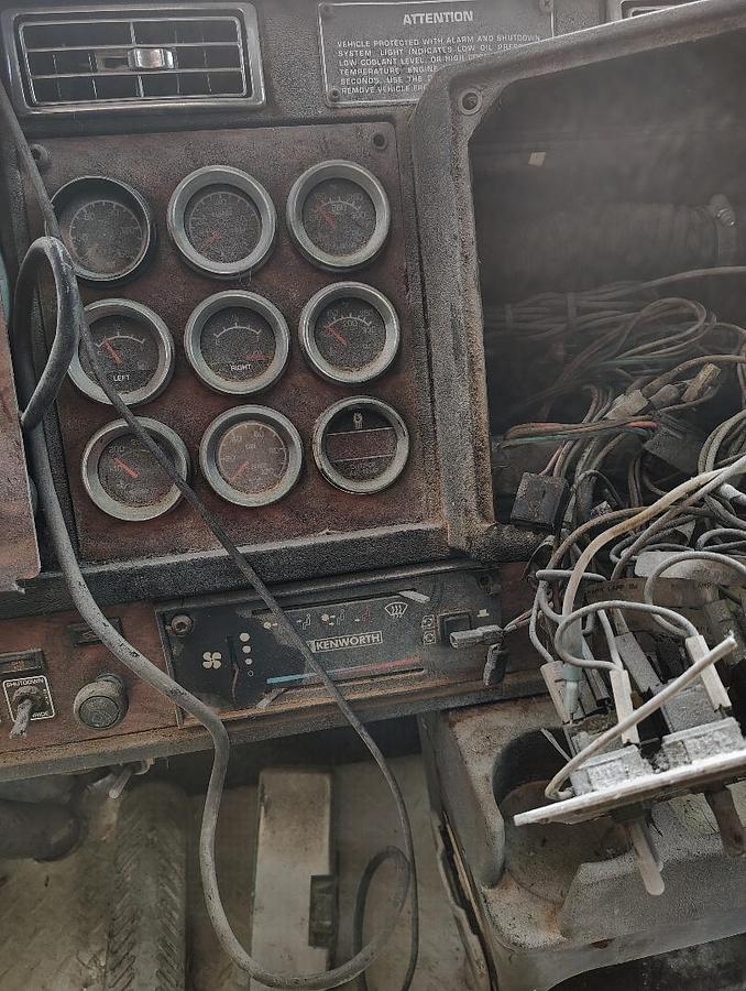 Used 2000 KENWORTH W900