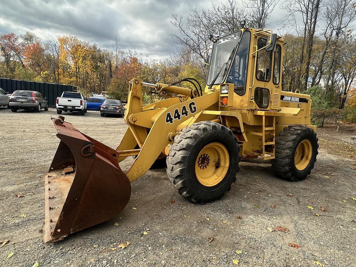 Used 1996 DEERE 444G