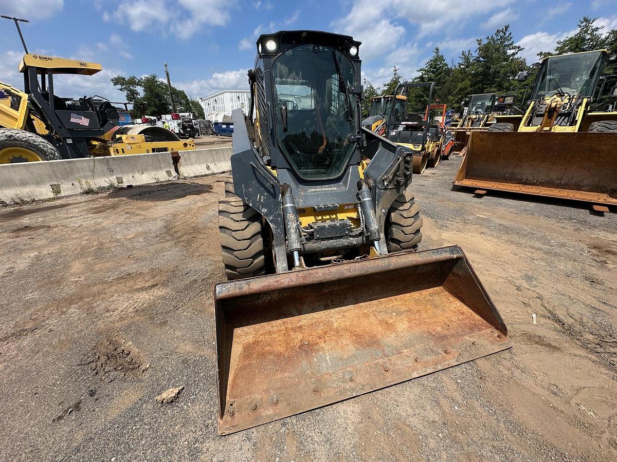 Used 2019 DEERE 332G