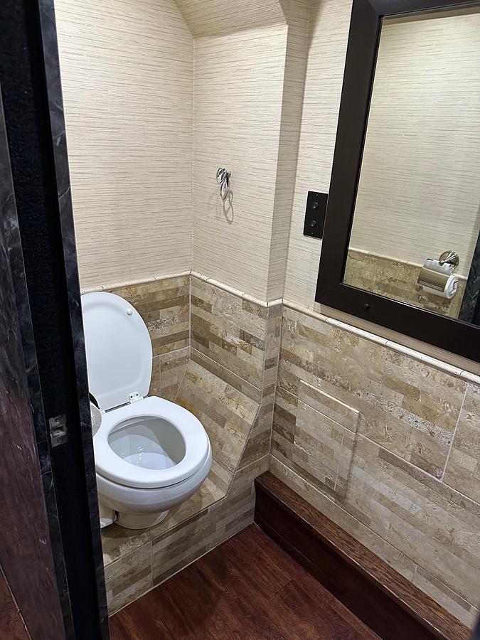 Used 1998 PREVOST XL 45' Executive Coach