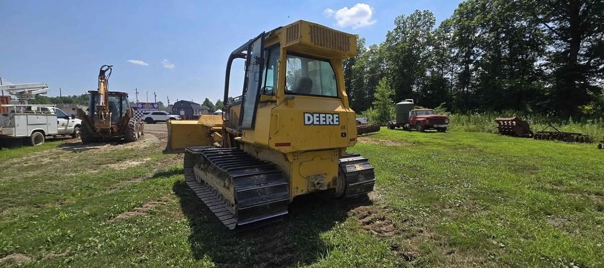 Used 2005 DEERE 700H LGP