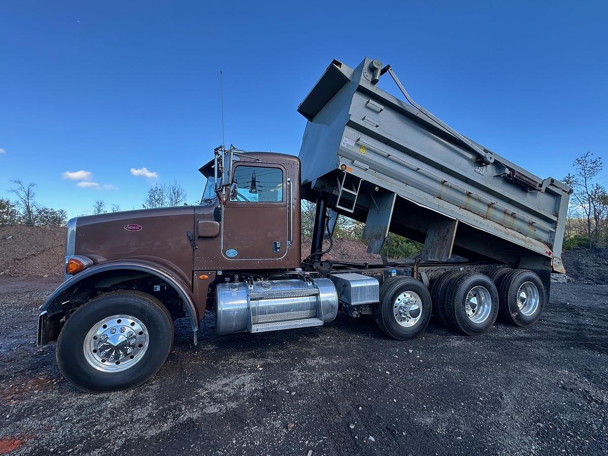 Used 2016 PETERBILT 365