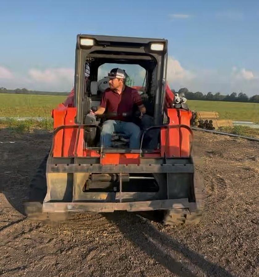 Used 2024 KUBOTA SVL97-2