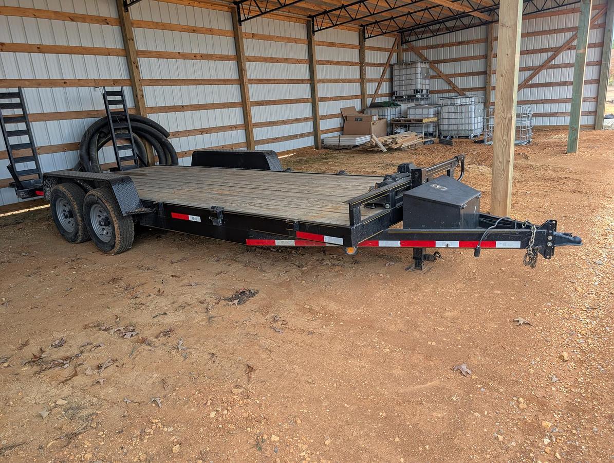 Used 2023 EAGLE 20 foot Deck over