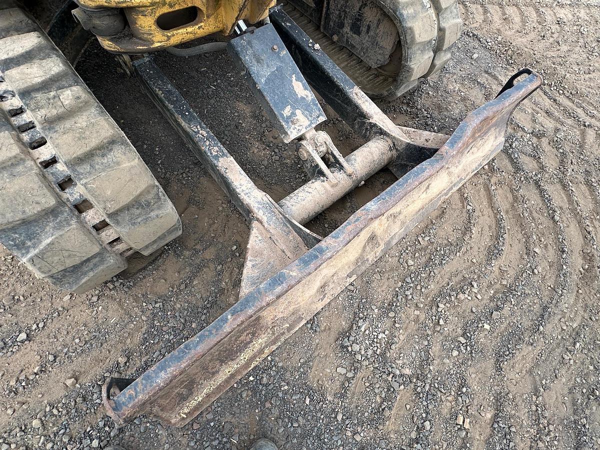 Used 2017 CATERPILLAR 305.5E2 CR