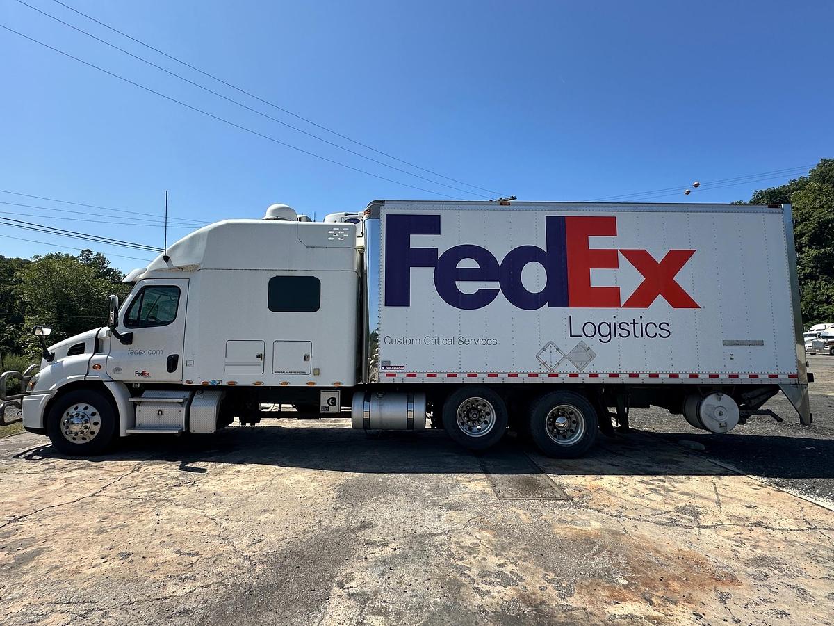 Used 2016 FREIGHTLINER Cascadia 113